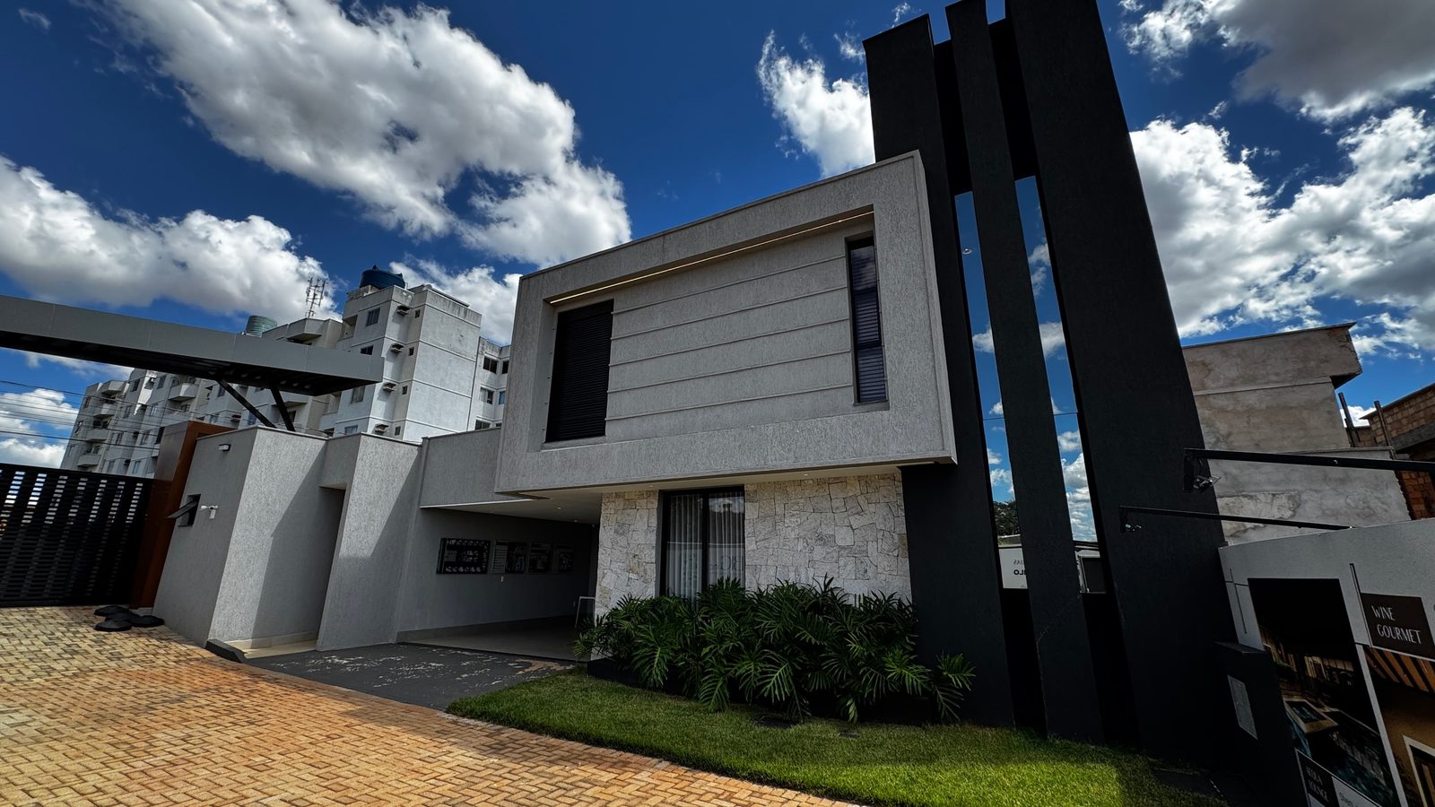 Sobrado Elegance Residence em Aparecida de Goiânia